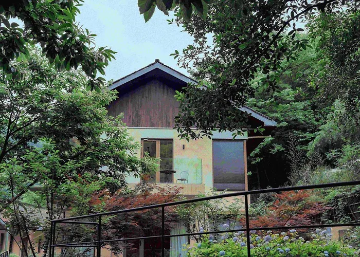 Tonglu Tiankong Miling Homestay
